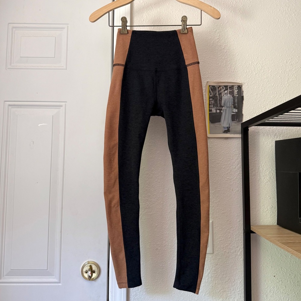 BEYOND YOGA charcoal grey space dye tan two tone color block full ankle leggings
